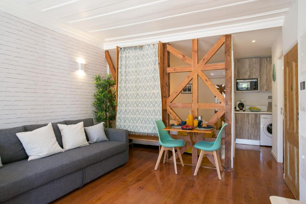 Apartamento Sunny Photographers Studio Wbalcony In Alcântara *