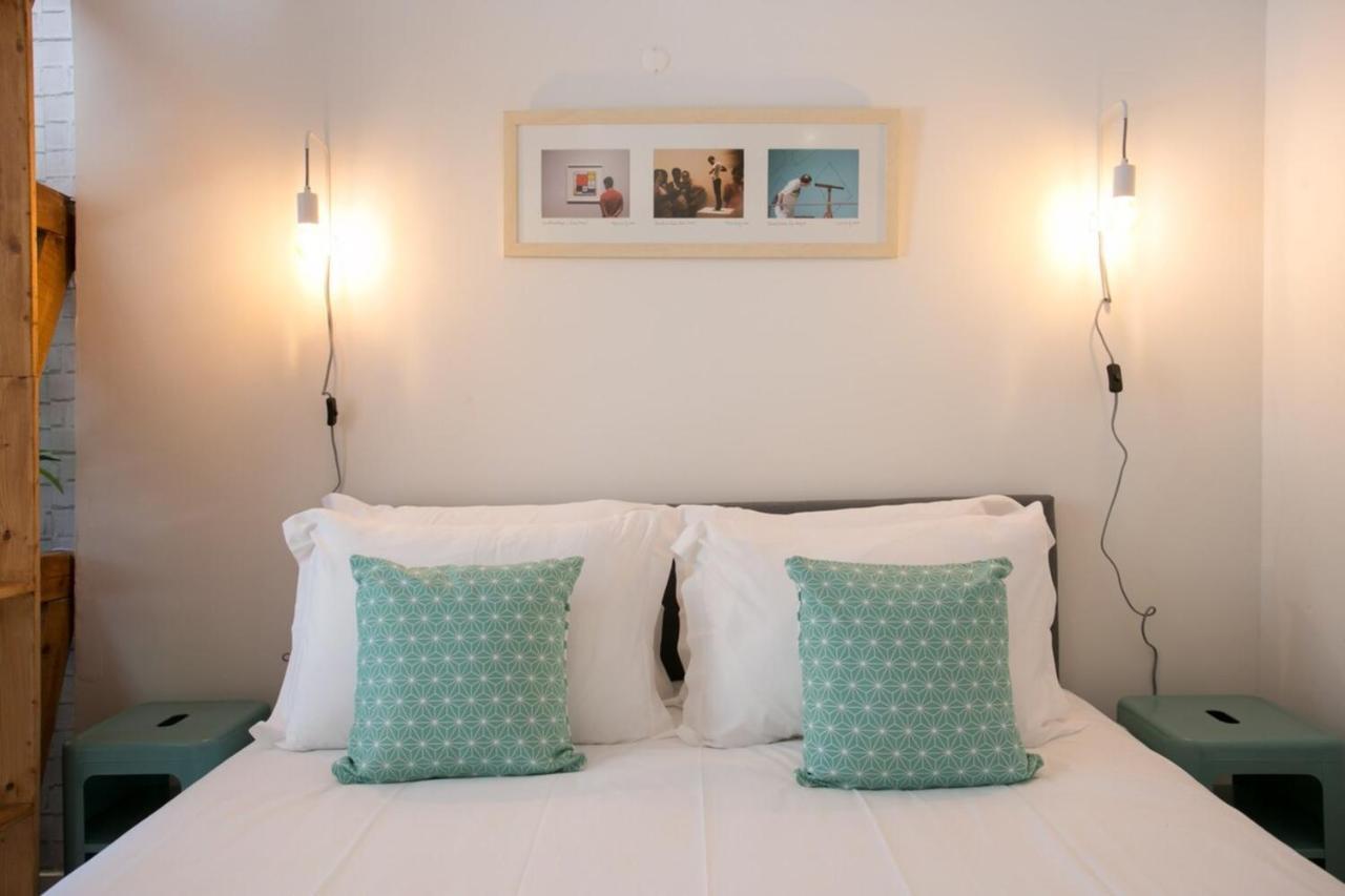 Apartment Sunny Photographers Studio With Balcony In Alcantara Lisbon